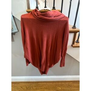 rust colored‎ turtleneck sweater medium